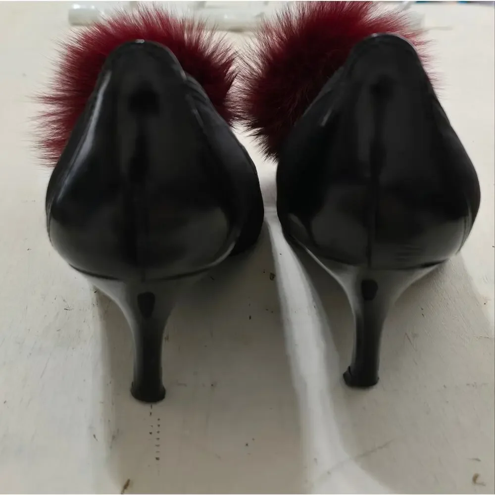 Tahari Dottie Black and Burgundy Puff Heels‎ Size 5.5